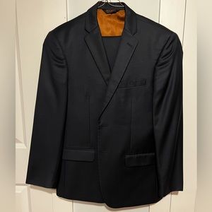Jos. A. Bank Navy Blue Suit (40R, 32/31)